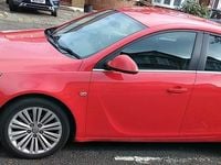 Used Vauxhall Insignia Design Edition 140 HP (102 kW) 2016 Red Hatchback