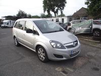 Used Vauxhall Zafira Design Edition 123 HP (90 kW) 2012 Silver MPV