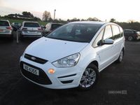 Used Ford S-MAX Zetec 2015 White MPV