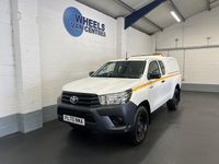 Used Toyota HiLux Active 150 HP (110 kW) 2020 White Pickup