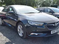 Used Vauxhall Insignia Elite 136 HP (100 kW) 2017 Green Hatchback
