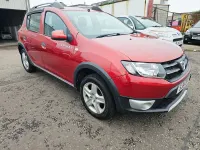 Used Dacia Sandero Lauréate 90 HP (66 kW) 2014 Red Hatchback