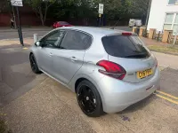 Used Peugeot 208 GT-line 2017 Silver Hatchback