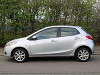 Begagnad Mazda 2 86 HK (63 kW) 2008 Silver Halvkombi