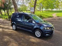 Usado VW Caddy Highline 102 HP (75 kW) 2018 Azul Monovolume