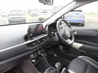 Used Kia Picanto X-Line 67 HP (49 kW) 2021 White Hatchback