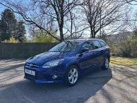 Used Ford Focus Zetec 115 HP (84 kW) 2014 Blue Estate