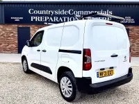 Used Peugeot Partner 100 HP (73 kW) 2021 White MPV