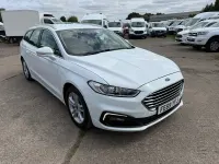 Used Ford Mondeo Zetec 150 HP (110 kW) 2019 White Estate