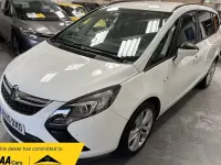 Used Vauxhall Zafira Tourer 130 HP (95 kW) 2015 White MPV
