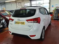 Used Hyundai ix20 Style 116 HP (85 kW) 2012 White Hatchback