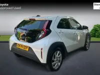 Used Toyota Aygo X PURE 72 HP (52 kW) 2024 White SUV