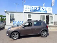 Used Dacia Sandero Ambiance 90 HP (66 kW) 2017 Brown Hatchback