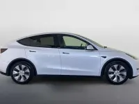 Used Tesla Model Y Long Range AWD 286 kW (389 HP) 2023 White SUV