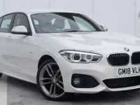 Begagnad BMW 120 M Sport 2018 Vit Halvkombi