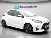 Used Toyota Yaris Hybrid Design 114 HP (83 kW) 2023 White Hatchback