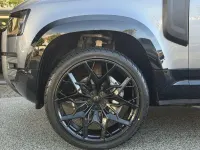 Usado Land Rover Defender HSE Dynamic 300 HP (220 kW) 2023 Cinzento SUV
