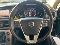 Used Volvo V40 Pro 150 HP (110 kW) 2017 Blue Hatchback