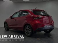 Begagnad Mazda 2 Inclusive 88 HK (64 kW) 2016 Röd Halvkombi