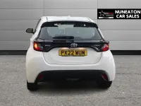 Used Toyota Yaris 91 HP (66 kW) 2022 White Hatchback