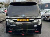 Second-hand Toyota Alphard 2024 Negru Monovolum