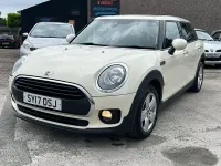 Used Mini One Clubman 116 HP (85 kW) 2017 White Estate