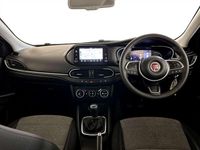 Used Fiat Tipo Cross 100 HP (73 kW) 2022 White Hatchback