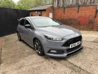 Begagnad Ford Focus ST 2015 Grå Halvkombi