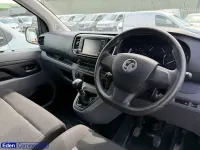 Used Vauxhall Vivaro 100 HP (73 kW) 2022 White MPV