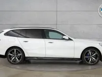 Used BMW 520 M Sport 205 HP (150 kW) 2025 White Estate