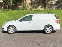 Used Vauxhall Astra Club 110 HP (80 kW) 2009 White Van