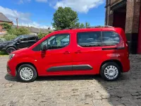Used Vauxhall Combo Design Edition 130 HP (95 kW) 2019 Red MPV