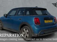 Usado Mini Cooper Classic 134 HP (98 kW) 2022 Azul Citadino