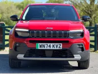 Begagnad Jeep Avenger EV Summit 114 kW (156 HK) 2025 Röd SUV