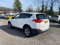Used Toyota RAV4 Business Edition 124 HP (91 kW) 2015 White SUV