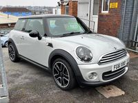 Begagnad Mini Cooper Hatch 122 HK (89 kW) 2011 Silver Halvkombi