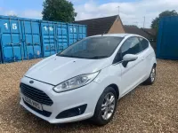 Used Ford Fiesta Zetec 2016 White Hatchback