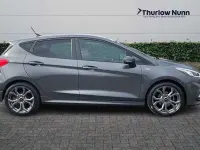 Usado Ford Fiesta ST-Line 95 HP (69 kW) 2021 Cinzento Citadino