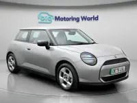 Begagnad Mini Cooper Classic 135 kW (184 HK) 2025 Silver Halvkombi