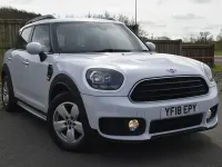 Używany Mini Cooper D 150 KM (110 kW) 2018 Biały Hatchback