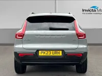 Usado Volvo XC40 Plus 163 HP (119 kW) 2023 Cinzento SUV