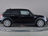 Begagnad Mini Cooper Classic 136 HK (100 kW) 2018 Svart Halvkombi