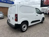 Used Citroën Berlingo 100 HP (73 kW) 2023 White MPV