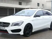 Used Mercedes SLR McLaren AMG 2016 White Estate