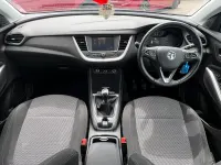 Used Vauxhall Grandland X S 130 HP (95 kW) 2019 Grey SUV