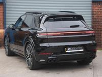 Usado Porsche Cayenne GTS 2024 Preto SUV
