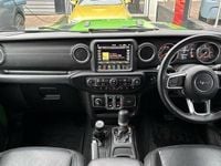 Used Jeep Wrangler Sahara 268 HP (197 kW) 2019 Green SUV