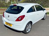 Used Vauxhall Corsa 2014 White Hatchback