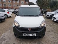 Used Fiat Doblò 95 HP (69 kW) 2018 White MPV