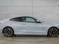 Usado BMW 420 M Sport 181 HP (133 kW) 2025 Cinzento Coupé